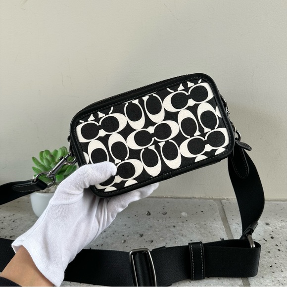 NWT Coach Wyatt Crossbody In Signature Canvas - Picture 6 of 11